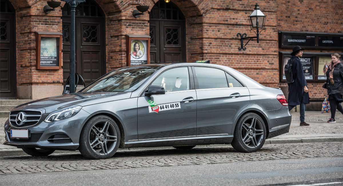 taxa syd holder ved middelfart banegård